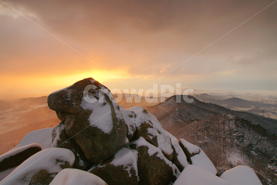팔봉산,충청남도,서산팔봉산,팔봉산설경,팔봉산일출,팔봉면어송리,설경,일출,정상,등산,서산관광,서산팔경,겨울,계절,winter,season,자연,풍경,nature,landscape,한국자연풍경,한국자연경관,korea nature landscape,outdoors,옥외