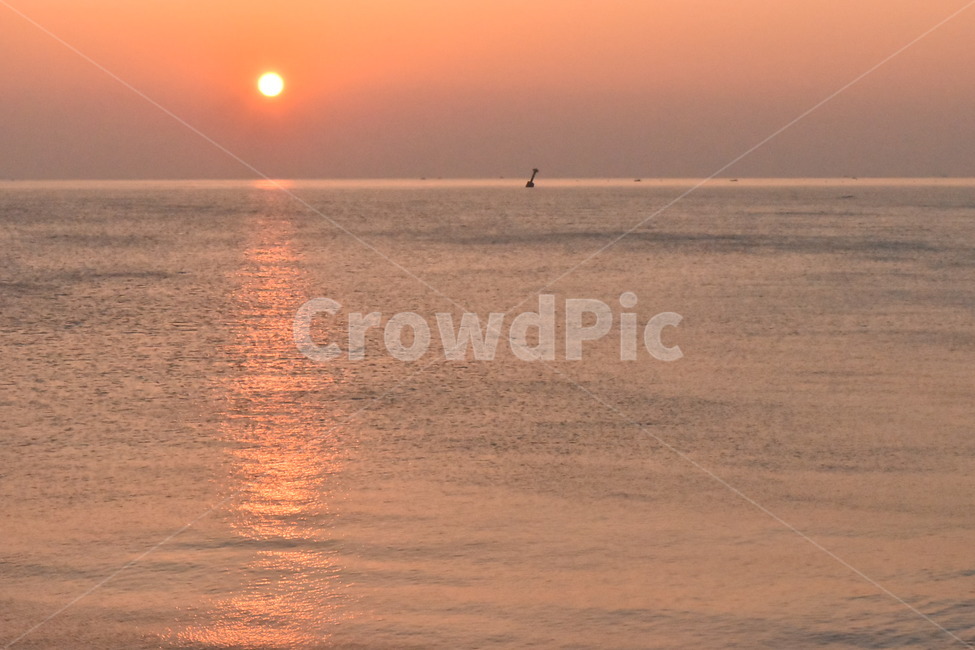 일출,바다,하늘,노을,일몰,동해,속초,섬,겨울,여행,붉은,그라데이션,낭만,sunset,sea,sky,sun,자연,풍경,nature,landscape,outdoors,옥외,sunlight,햇빛