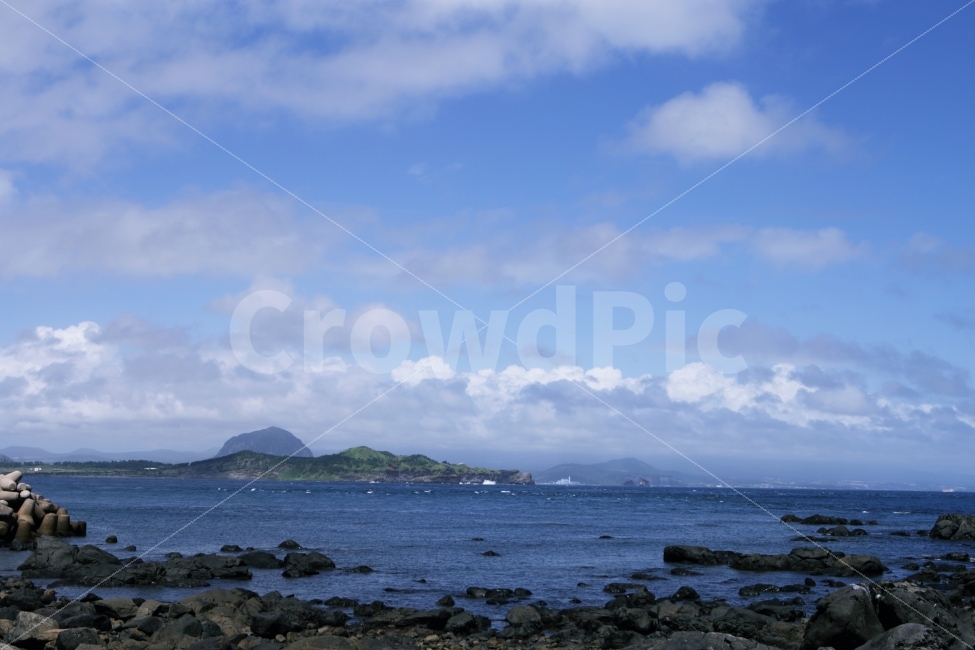풍경사진,여름,제주도,자연사진,바다,휴가,바탕화면,배경화면,자연,풍경,nature,landscape,제주도,jeju,jeju island,land,땅,outdoors,옥외,water,물,shoreline,해안선,sea,ocean,대양,coast,연안