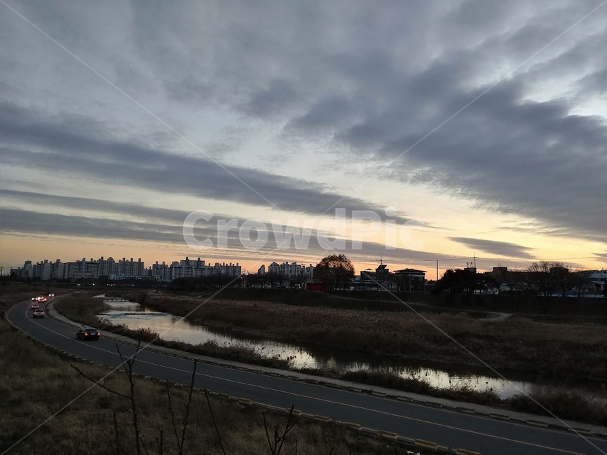 저녁풍경,저녁노을,저녁,노을,하늘,sky,도시풍경,city,구름,cloud,도시,풍경,city,landscape,한국도시풍경,한국도시경관,korea cityscape,nature,자연,outdoors,옥외