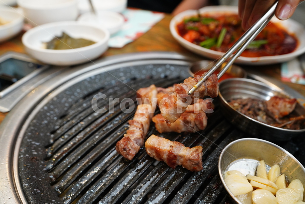 고기,구이,한식,음식,육식,육류,불판,안주,먹거리,푸드,돼지,음식,식재료,요리,food,cook,meal,dishes,food reserves,육류,고기,meat