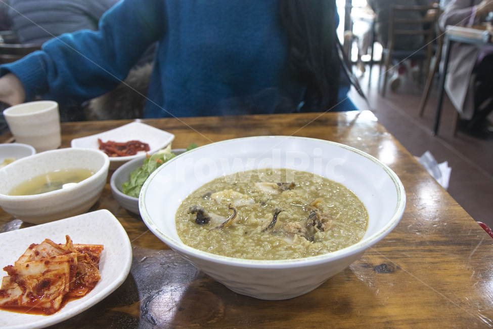 한식,전복,전복밥,밥,rice,음식,건강식,전복죽,뚝배기,그릇,접시,돌솥,돌솥밥