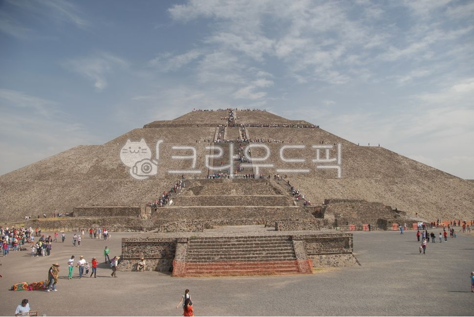 archeology,tourism,pyramid of the sun,ancient,building,Teotihuacan,Cultural Heritage,ruins,unesco,architecture