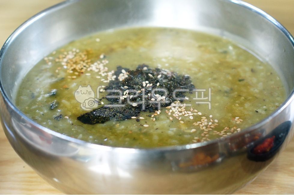 전복죽,죽,해물죽,전복내장죽,초록색죽,abalonericeporridge,greenfoods,jeonbogjug,kfood,foodpresentation,abaloneporridge,아침밥,breakfast,음식,food,요리,플레이팅,foodpresentation,plating