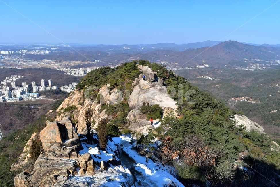 북한산,기자촌능선,풍경,자연,국립공원,서울,도심지,명산,겨울,힐링,산행지,국내여행,자연풍경,산사진,Seoul,Korea,National,Park,비경,산행,등산,트레킹,100대명산,기암,바위산,백운대,바위,암봉,암봉우리,족두리봉,향로봉,비봉,자연,풍경,nature,landscape,한국자연풍경,한국자연경관,korea nature landscape,outdoors,옥외,scenery,경치