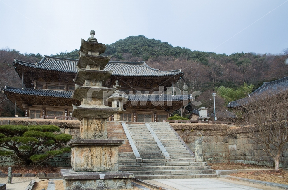 사찰,구례,한국,절,구례화엄사,화엄사,사진,이미지,전통,한국전통,한국전통,한국문화,korean traditional,korean culture,조각상,동상,석상,조형물,statue,bronze statue,stone statue,종교,신앙,religion,belief,faith,건축물,건물외관,exterior,building,structure,architecture,construction