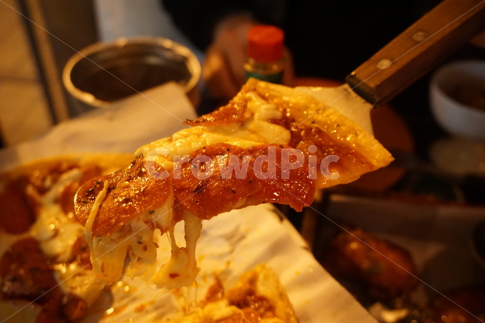 피자,페퍼로니피자,pizza,치즈피자,피자조각,치즈,페페로니피자,페퍼로니,안주,피맥,요리,치즈요리,음식,food,토마토,토마토소스,피자소스,음식,식재료,요리,food,cook,meal,dishes,food reserves