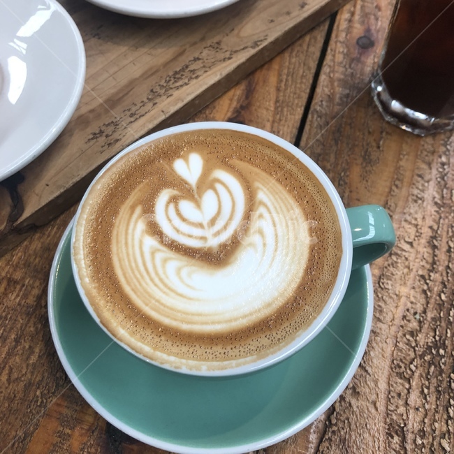 라떼,latte,cup,coffeecup,커피,카페라떼,라떼아트,하트,하트라떼,커피,카페,coffee,cafe