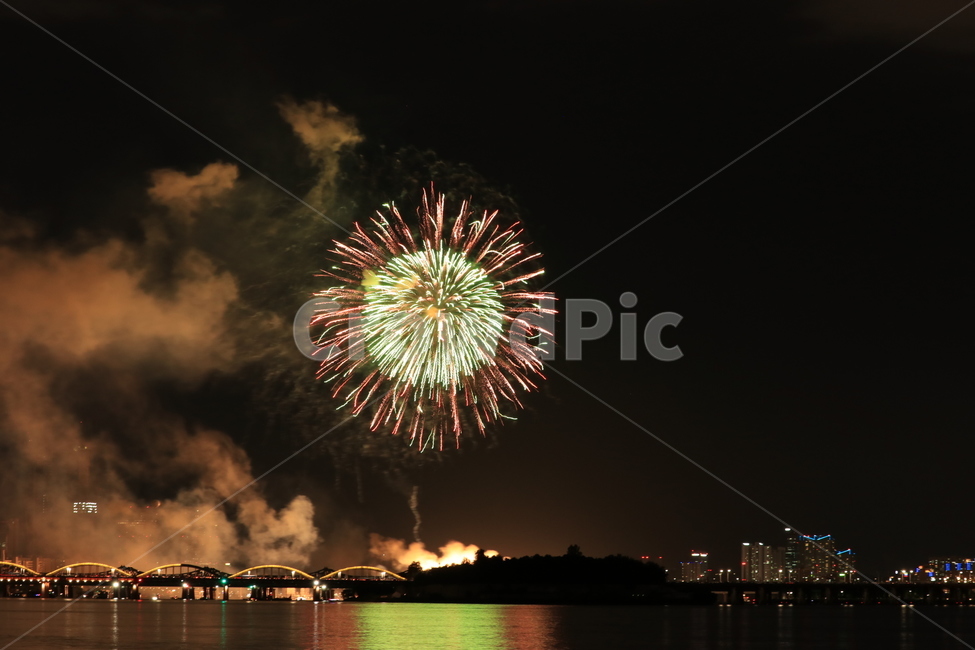 불꽃,축제,불꽃축제,fireworks,festival,야경,밤,풍경,nightscape,night,landscape,축제,행사,festival,carnival,event,nature,자연,outdoors,옥외
