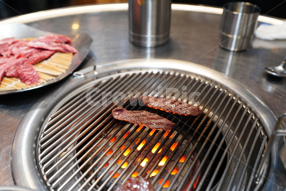 고기,화로,연탄,음식,육류,육식,구이,안주,먹거리,먹방,food,연탄구이,불판,식사,한식,소고기,한우,술자리,술안주,음식,식재료,요리,food,cook,meal,dishes,food reserves,육류,고기,meat