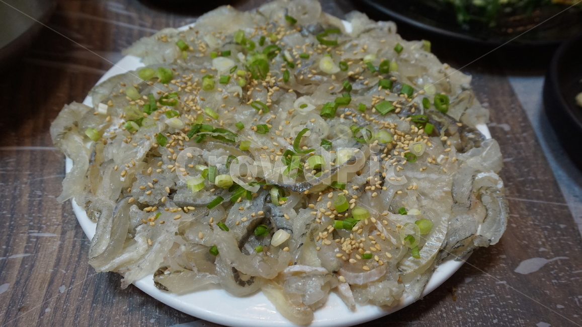 회,참돔,도다리,사시미,일식,이자까야,회식,술안주,안주,날것,생고기,식재료,신선,쓰끼다시,횟집,먹방,해산물,접대,일본음식,수산물,일본요리,정갈