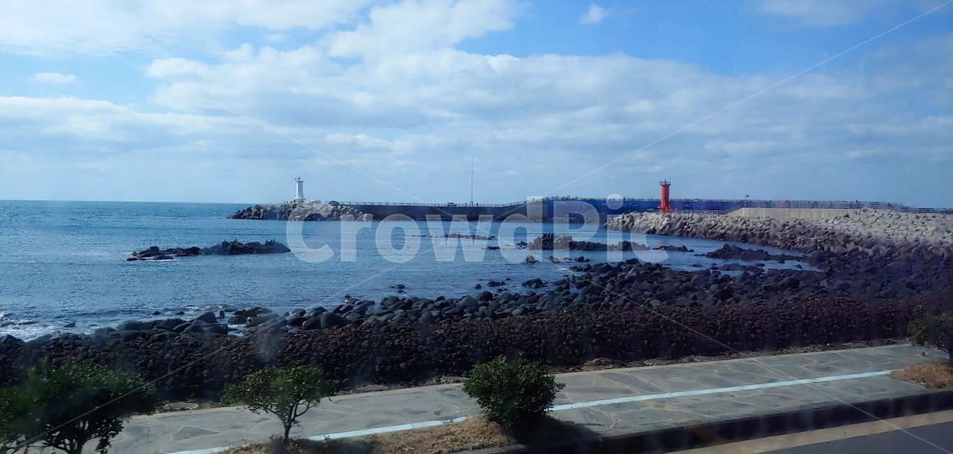 바다,바닷가,등대,방파제,하늘,구름,제주도,우도,파도,맑음,자연,풍경,nature,landscape