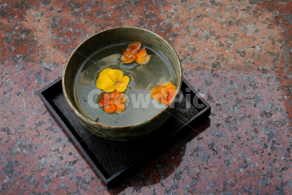 사발,대접,꽃잎,쟁반,대리석,한국전통,한국문화,korean traditional,korean culture,음료수,drink,beverage