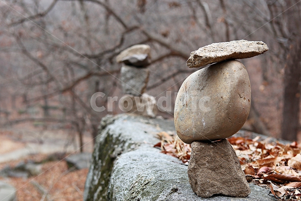 탑,돌탑,소원,나뭇잎,돌,자연,풍경,조각상,동상,석상,조형물,statue,bronze statue,stone statue