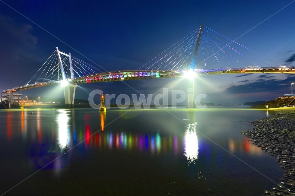 충남,태안군,야경,꽃게다리,드르니항,나이트뷰,야경,밤,풍경,nightscape,night,landscape,건축물,건물외관,exterior,building,structure,architecture,construction,flare,플레어,light,빛,bridge,다리,건물