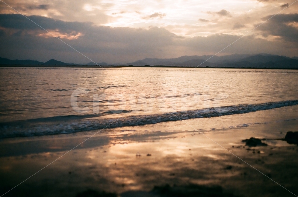 석양,노을,바다,빛,자연,풍경,감성사진,감성,파도,자연,풍경,nature,landscape,해변,바다,beach,sea,감성,sensible,feeling,shoreline,해안선,water,물,ocean,대양,outdoors,옥외,coast,연안,바닷가