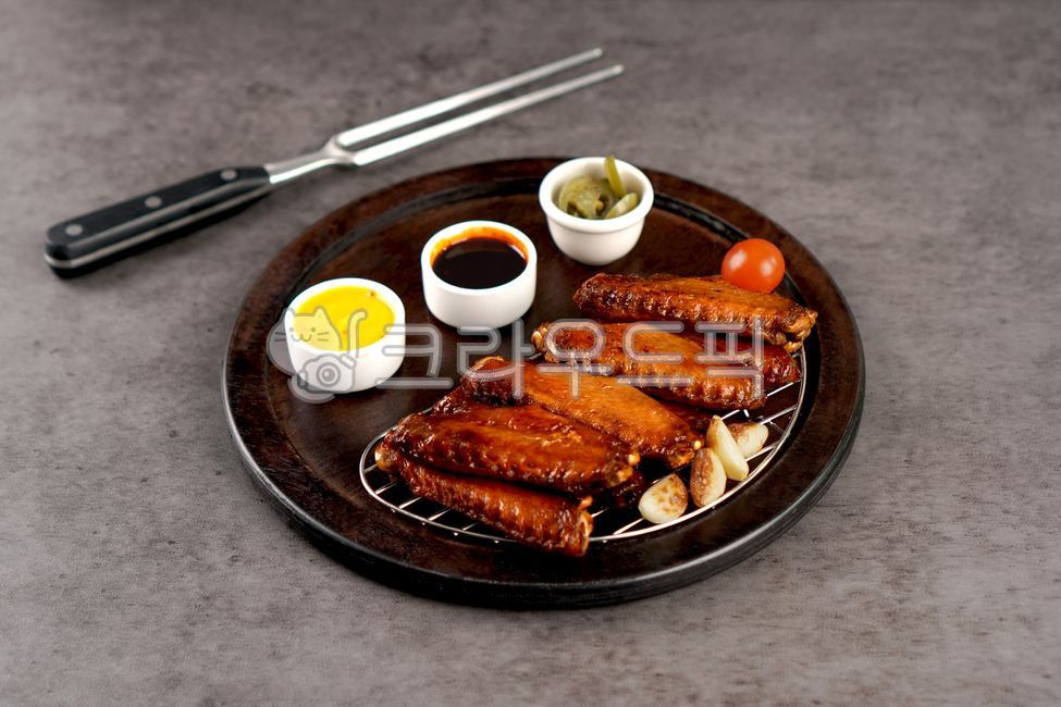 wing,chicken wing,roast chicken,chicken,duck,food,food,chicken,duck