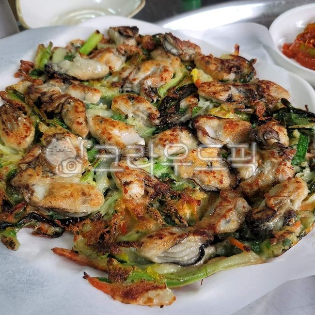 굴전,굴파전,해물전,해물파전,부침개,pancake