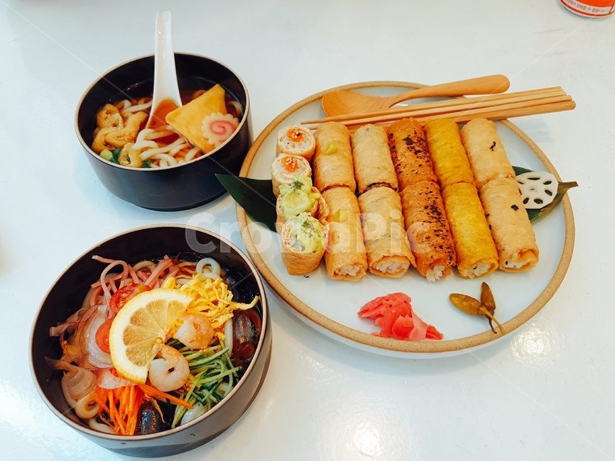 유부초밥,우동,food,점심,식사,냉우동,유부,음식,식재료,요리,food,cook,meal,dishes,food reserves,일식,일본음식,일본요리,Japanese food,Japanese dishes,Japanese meal,Japanese cook