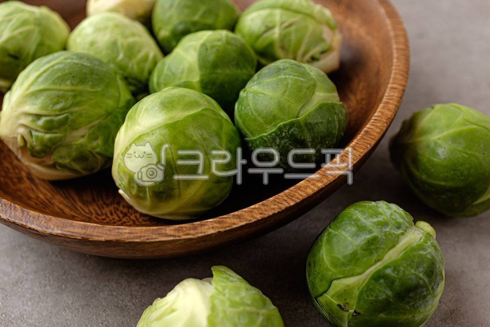 mini cabbage,small,close up,cabbage,ingredient,vegetable,Brussels Sprouts,food,meal,Brussels sprouts,grocery,Food Ingredients,ingredients,drop of a bell,sweet,fresh