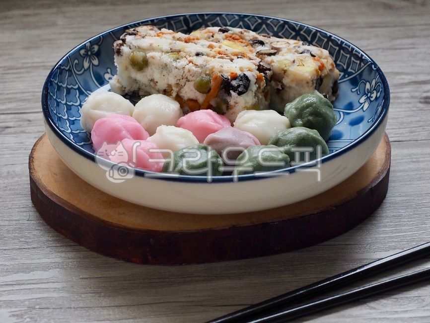 asianfood,koreanculture,plate,Korean traditional food,traditionalculture,Thanksgiving,holiday,traditional culture,wellbeing,Korean food,Korean food culture,Asian food,tradition,traditionalfood,Lunar New Year food,new year,koreanfood,foodculture,holiday fo