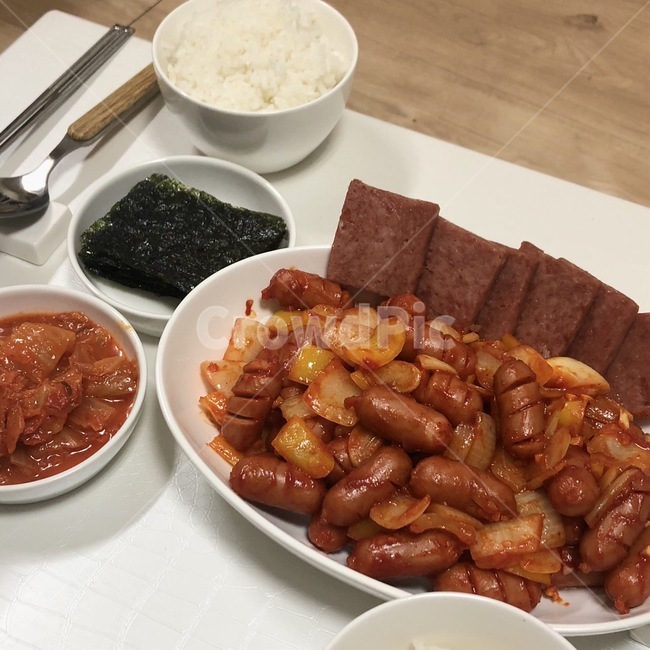 집밥,소시지야채볶음,밥상,요리,음식,음식,식재료,요리,food,cook,meal,dishes,food reserves,한식,한국음식,한국요리,korean food,korean dishes,korean meal,korean cook
