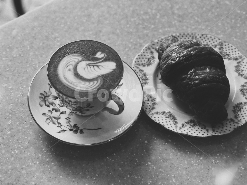 커피,라떼아트,coffee,latteart,커피음료,음식,식재료,요리,food,cook,meal,dishes,food reserves,디저트,간식,후식,dessert,snack,커피,카페,coffee,cafe,흑백,모노톤,monochrome,black and white