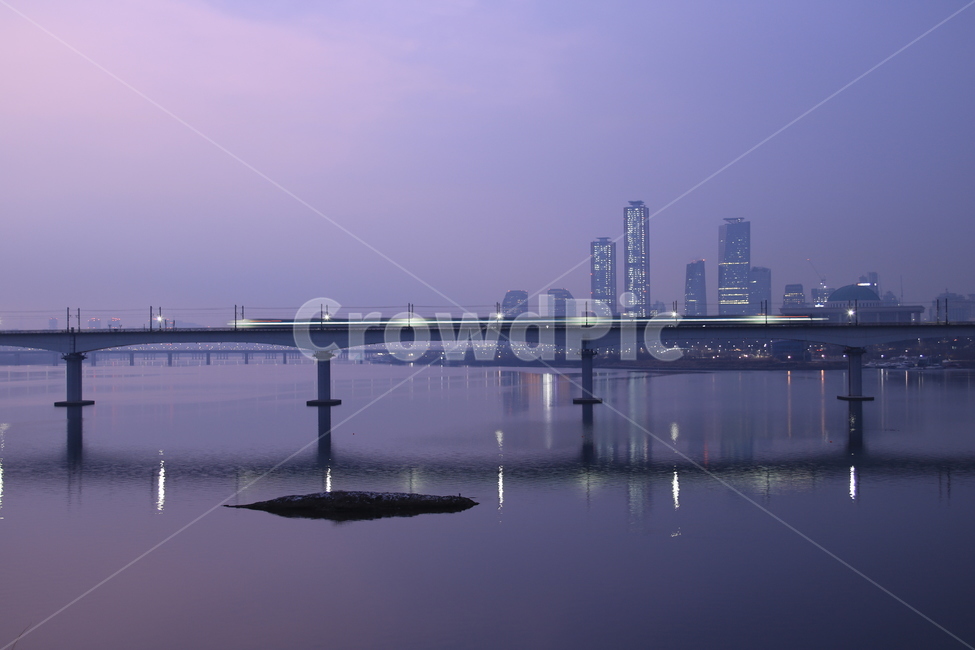 여명,아침,한강,당산철교,지하철,여의도,도시,도시,풍경,city,landscape