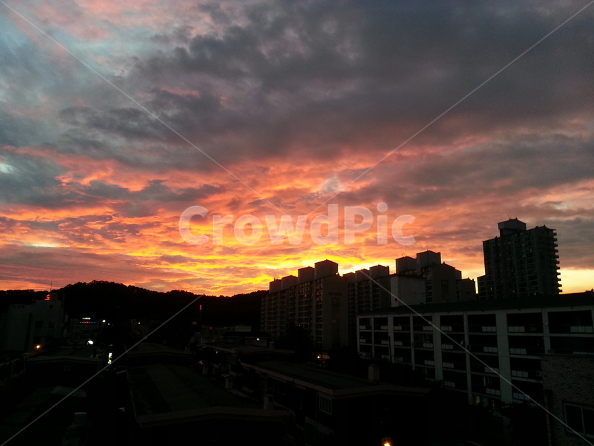 구름,풍경,배경,적막,여유,하늘,석양,해질녘,따뜻함,붉음