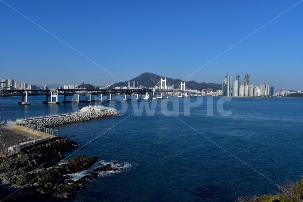 부산,바다,광안대교풍경,이기대,갯바위,겨울바다,바다내음,자연,명소,해안,해파랑길,갈맷길,광안대교,도시,풍경,city,landscape,water,물,waterfront,워터 프론트