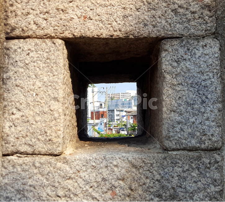 벽돌,돌담,마을,감성,회색,건물,emotion,village,wall,gray,building,stonewall,사각형,square,전봇대,Electricpole,도시,풍경,city,landscape,한국도시풍경,한국도시경관,korea cityscape