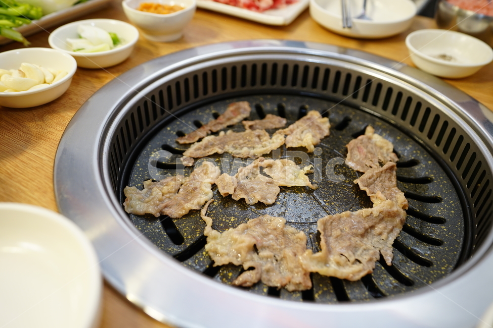 고기,차돌박이,육류,육식,안주,술안주,푸드,음식,안줏거리,안주거리,꼬기,구이,먹거리,술자리,한식,음식,식재료,요리,food,cook,meal,dishes,food reserves,육류,고기,meat