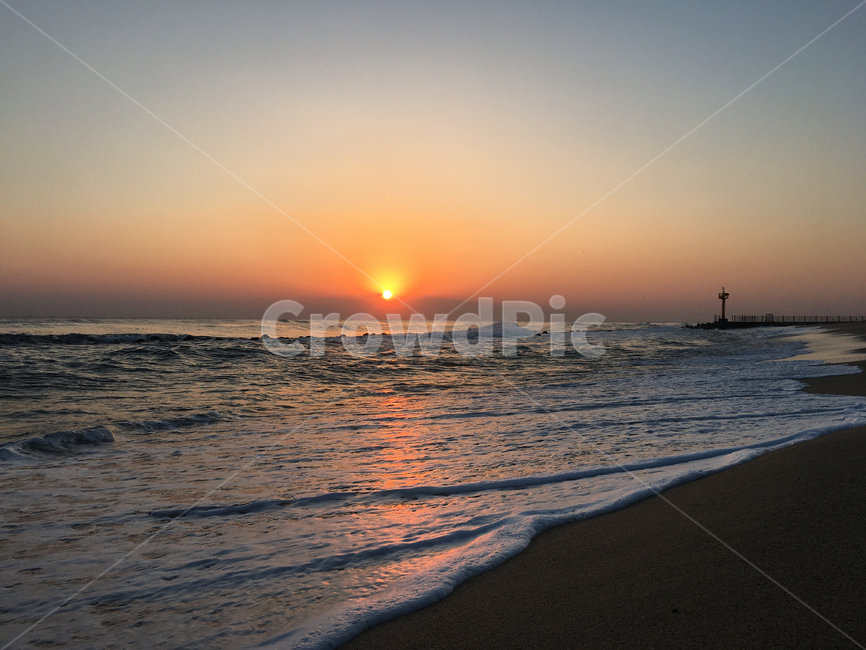 강릉,자연,outdoors,옥외,dusk,황혼,sky,하늘,sunset,일몰,redsky,붉은하늘,sunlight,햇빛,파도,강원도,태양,일출,바다,sea