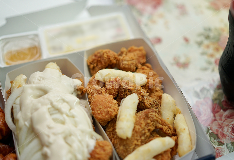 치킨,먹방,먹거리,안주,맥주안주,소주안주,술안주,닭,닭고기,치맥,음식,푸드,후라이드,후라이드치킨,일상,음식,식재료,요리,food,cook,meal,dishes,food reserves,육류,고기,meat