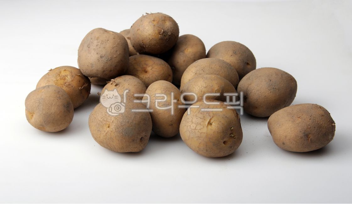 삶은감자,수미감자,통감자,요리,요리재료,채소,감자,food,음식,vegetable,야채,plant,식물,음식,식재료,요리,food,cook,meal,dishes,food reserves