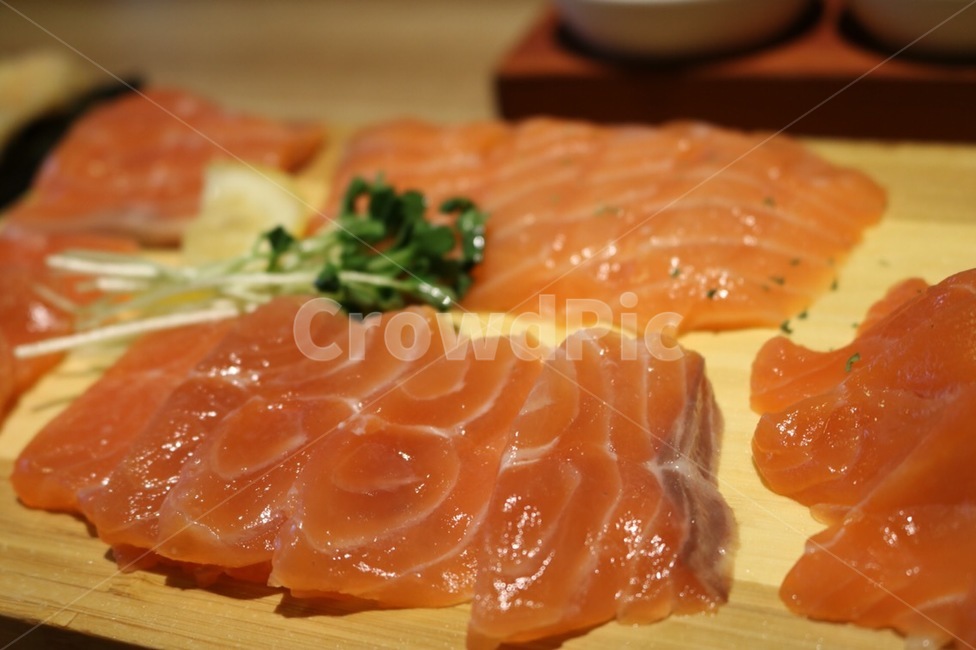 연어사시미,연어회,생연어,음식,무순,음식,식재료,요리,food,cook,meal,dishes,food reserves,수산물,해산물,fishery products,seafood