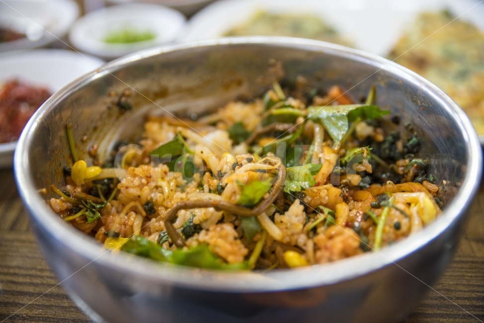 음식,요리,다슬기,비빕밥,다슬기빕빕밥,음식,식재료,요리,food,cook,meal,dishes,food reserves,한식,한국음식,한국요리,korean food,korean dishes,korean meal,korean cook