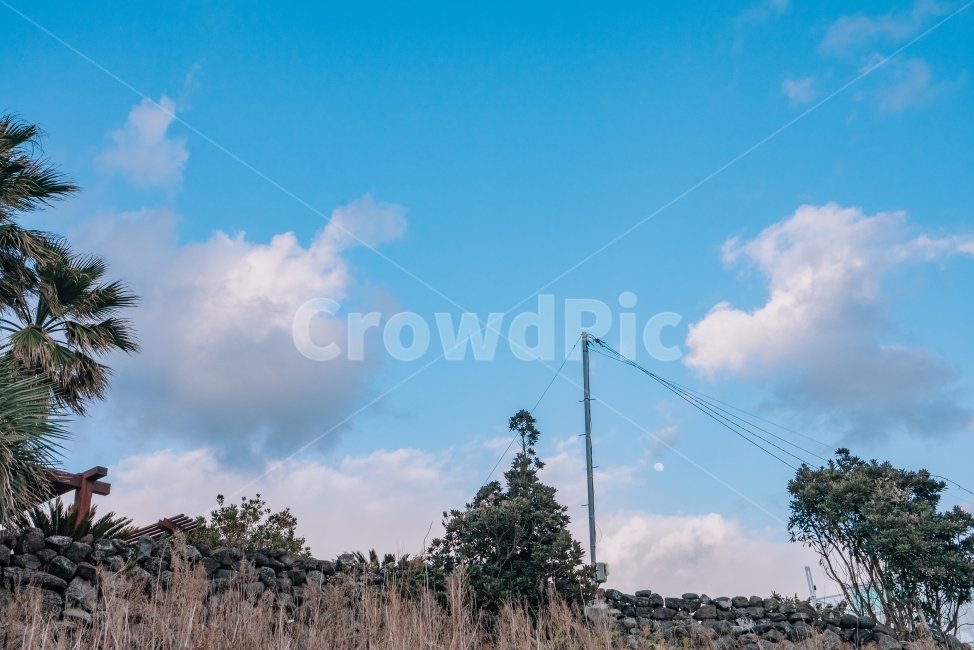 제주도,돌담,바다,구름,겨울,하늘,jeju,winter,sky,clouds,자연,풍경,nature,landscape,한국자연풍경,한국자연경관,korea nature landscape,제주도,jeju,jeju island