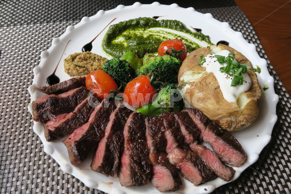 음식,스테이크,고기,감자,식사,레스토랑,먹거리,음식,식재료,요리,food,cook,meal,dishes,food reserves,양식,서양음식,서양요리,western food,western dishes,western meal,western cook
