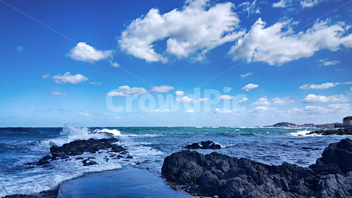 outdoors,하늘,sky,nature,자연,옥외,바다,파란하늘,흰구름,파도