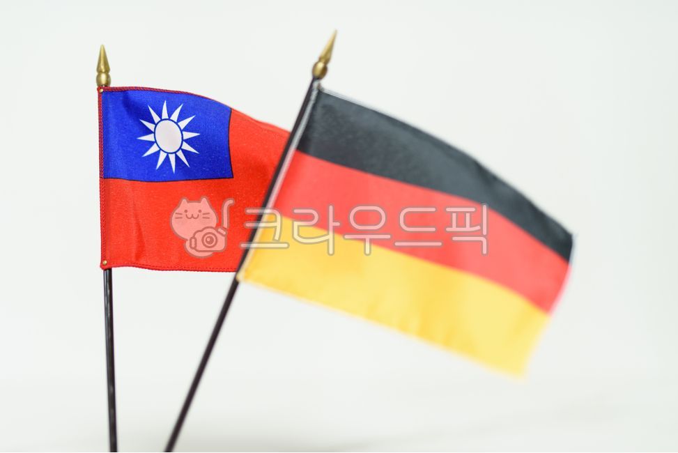 country,symbol,harmony,German flag,social issues,economy,community,unification,taiwan,diplomacy,background,Country,patriotism,social problem,Germany,wind,politics,flag,germany,pattern,global,unity,society,taiwan flag,nationalflagoftaiwan,government,world,