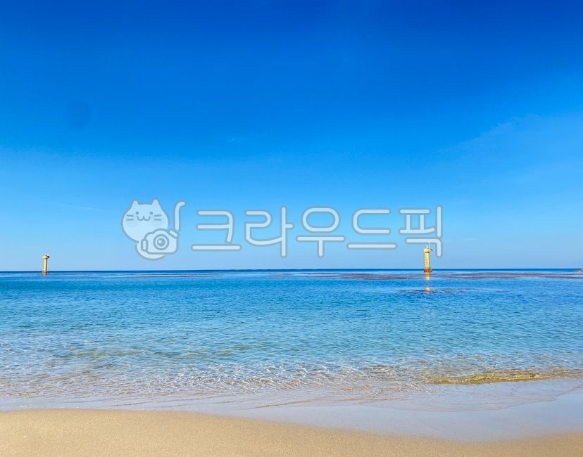 바다,푸른바다,맑은하늘,바다와파도,동해바다