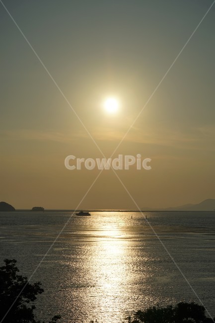 서해,낙조,갯벌,바다,고요함,sea,nature,sunset,glow,sundown,evening,배,ship,horizon,수평선,태양,sun,정서진,서해바다,자연,풍경,westsea,landscape,ocean,석양,황금빛,하늘,바다정서진,일몰,반영,황금색,자연,풍경,nature,landscape,sunlight,햇빛,outdoors,옥외,sky,하늘