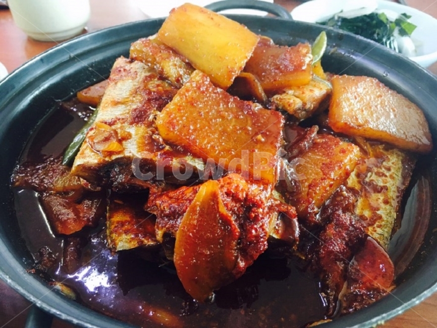 음식,갈치조림,제주도,뚝배기,매콤,음식,식재료,요리,food,cook,meal,dishes,food reserves,수산물,해산물,fishery products,seafood,한식,한국음식,한국요리,korean food,korean dishes,korean meal,korean cook