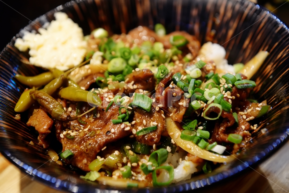 제육,제육덮밥,밥,고기,음식,먹방,외식,덮밥,맛집,식사,식재료,요리,육류,한국음식,한국요리,한국식,한국,food,cook,meal,dishes,meat,abowlofricetoppedwithpork,rice,pork,음식,식재료,요리,food,cook,meal,dishes,food reserves,육류,고기,meat,한식,한국음식,한국요리,korean food,korean dishes,korean meal,korean cook