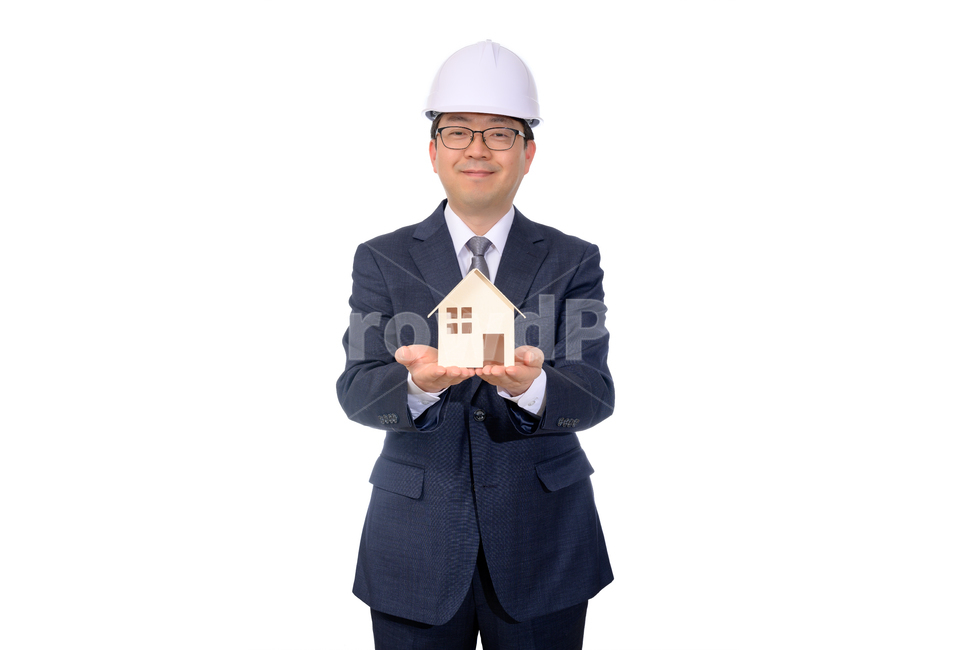 비즈니스맨,1명,1인,한국인,중국인,일본인,아시아인,남자,중년,중장년,4050세,비즈니스,사업가,사업,하얀배경,웃는,정장,양복,ceo,직장인,상사,표정,정장자켓,수트,사회인,윗사람,사장,회사원,넥타이,40대,50대,안전모자,안전모,엔지니어,건설,건축,부동산,건축가,헬멧,대표,리더,흰배경,누끼,건설현장,안전,미소,주택,분양,집,사람,인물,인간,human,person,남성,남자,man,male
