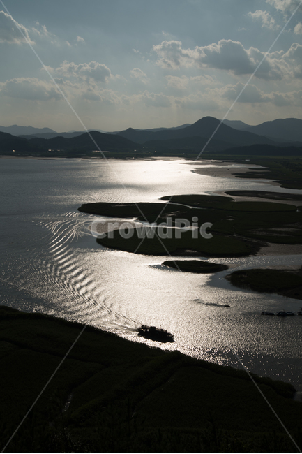 순천만,습지,배,실루엣,노을,풍경,자연,하늘,landscape,sky,자연,풍경,nature,landscape,한국자연풍경,한국자연경관,korea nature landscape,outdoors,옥외,land,땅,water,물,shoreline,해안선,ocean,대양,sea,바다