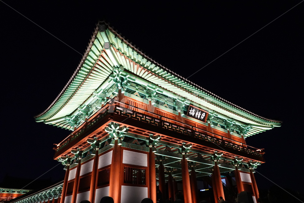 빛,밤,신라,다리,월정교,야경,밤,풍경,nightscape,night,landscape,한국전통,한국문화,korean traditional,korean culture,랜드마크,landmark,tourist attraction,한국랜드마크,한국관광지,한국명소,korea landmark,korea tourist attraction,건축물,건물외관,exterior,building,structure,architecture,construction