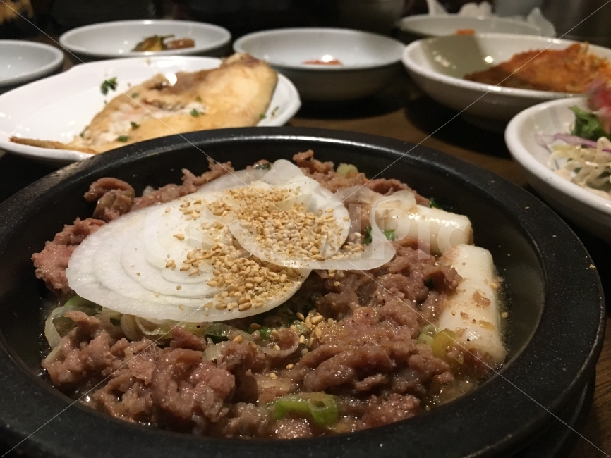 음식,한식,불고기,밥상,먹거리,백반,밥,맛있다,정식,한류,음식,식재료,요리,food,cook,meal,dishes,food reserves,육류,고기,meat,한식,한국음식,한국요리,korean food,korean dishes,korean meal,korean cook