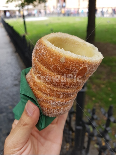 뜨레들로,뚜레들로,프라하음식,czechdessert,czechfood,tolder,유럽간식,프라하간식,체코간식